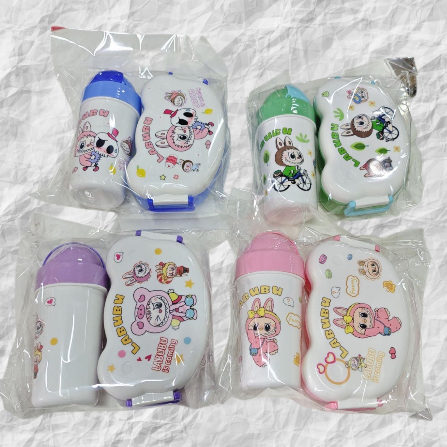 SET RECIPIENTE CON VASO LABUBU 2503