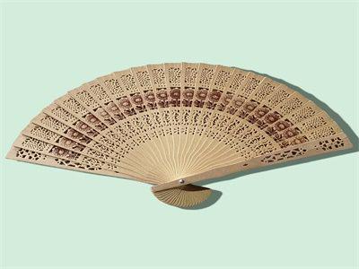 ABANICO MANO MADERA