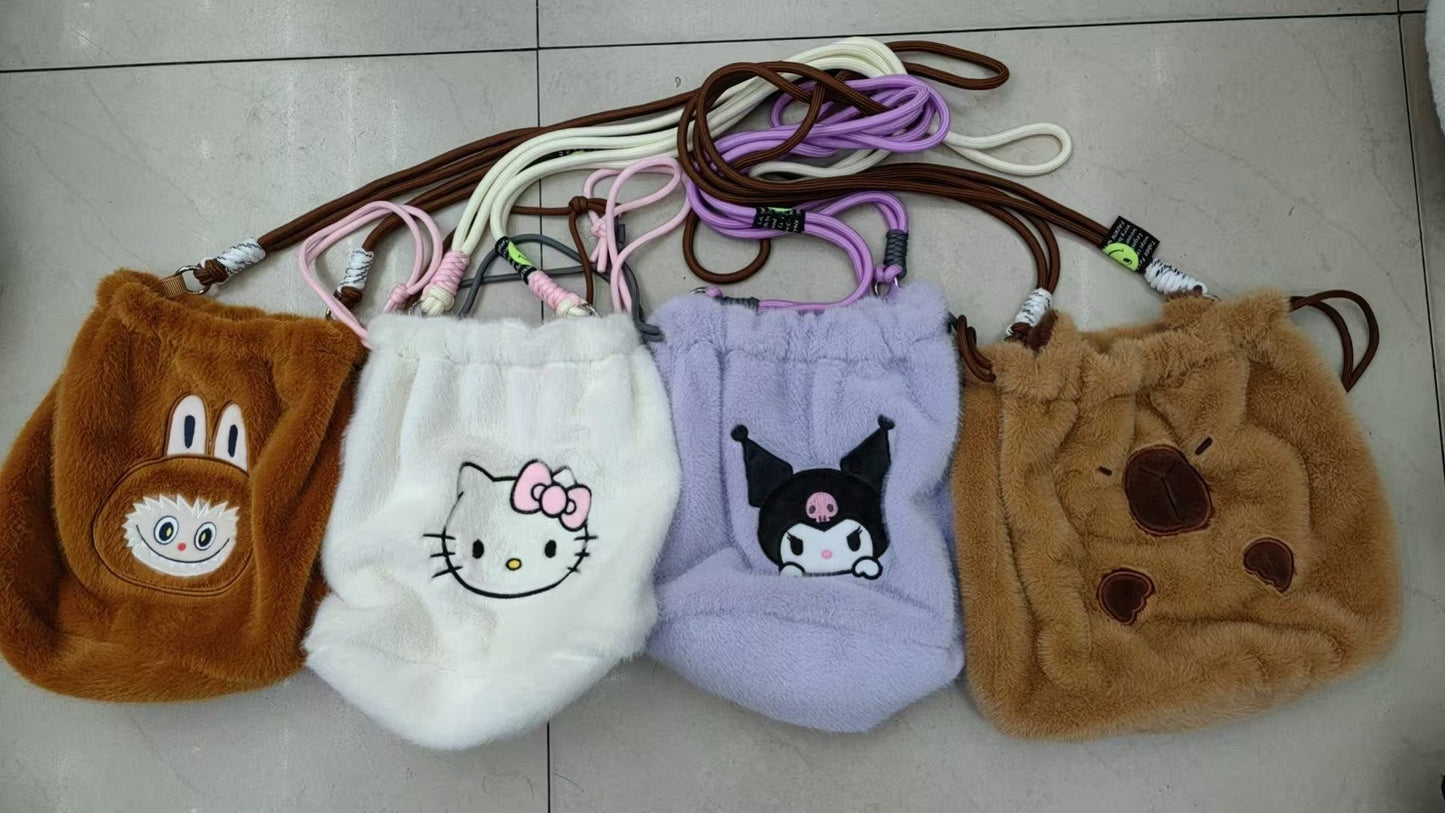 BOLSO PELUDA PERSONAJE 25*28CM