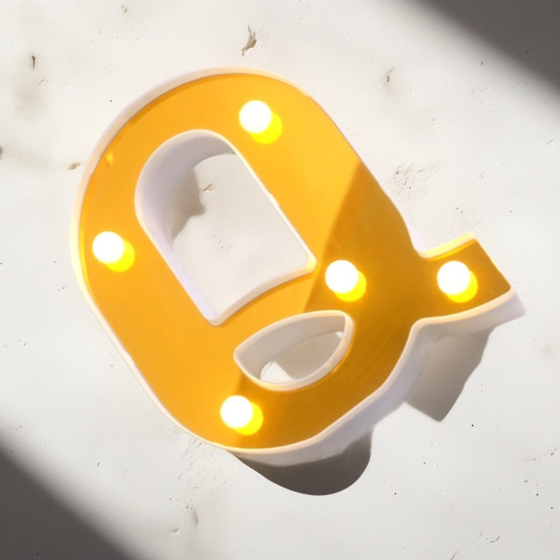 LAMPARA LETRA Q 16CM